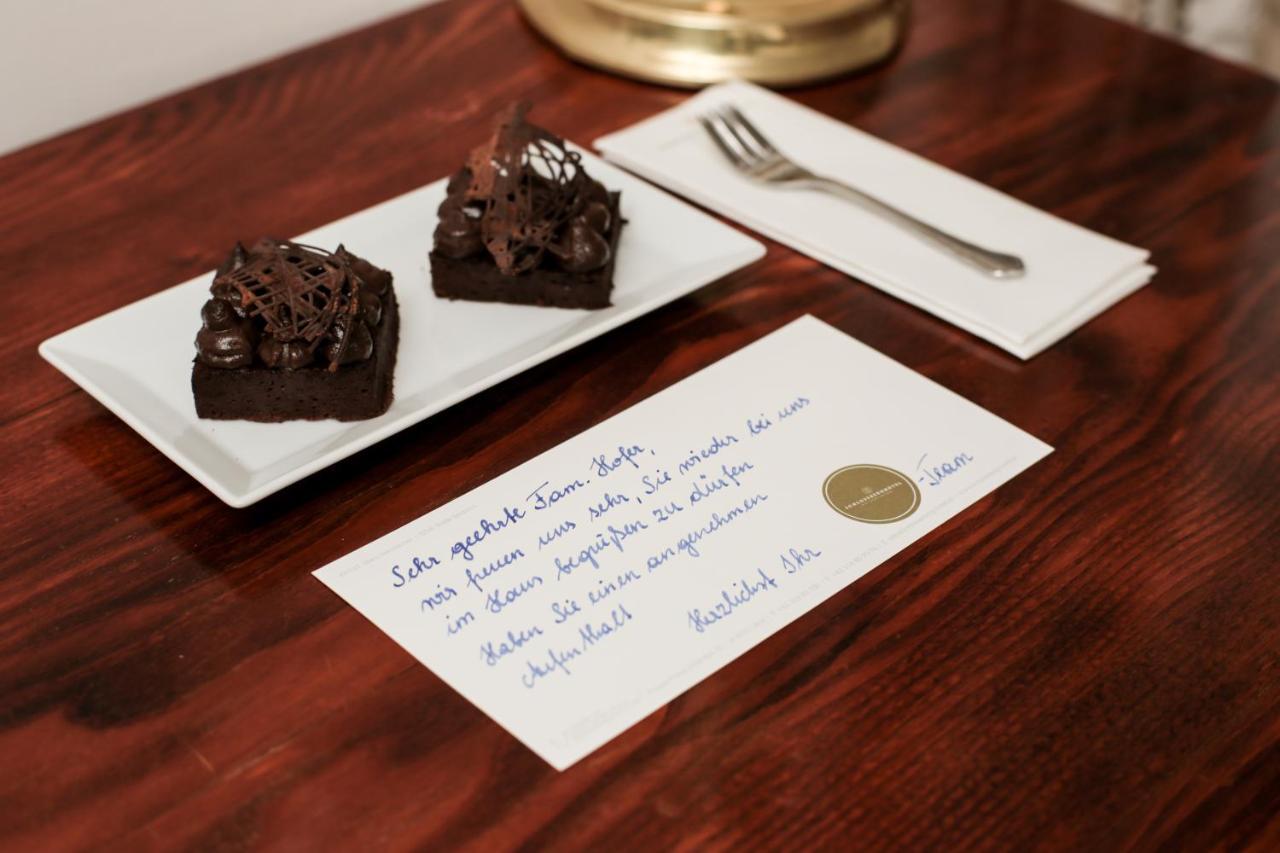 Schlossberghotel Graz Ngoại thất bức ảnh A handwritten thank you note