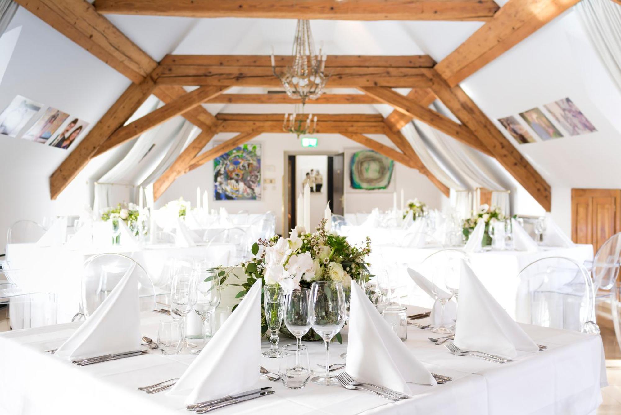 Schlossberghotel Graz Ngoại thất bức ảnh The Long Room